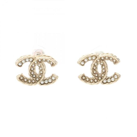 CHANEL Gold Pearl Logo Earrings - Picture 1 of 8